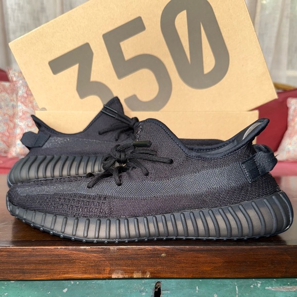Adidas Yeezy Boost 350 V2 Onyx
